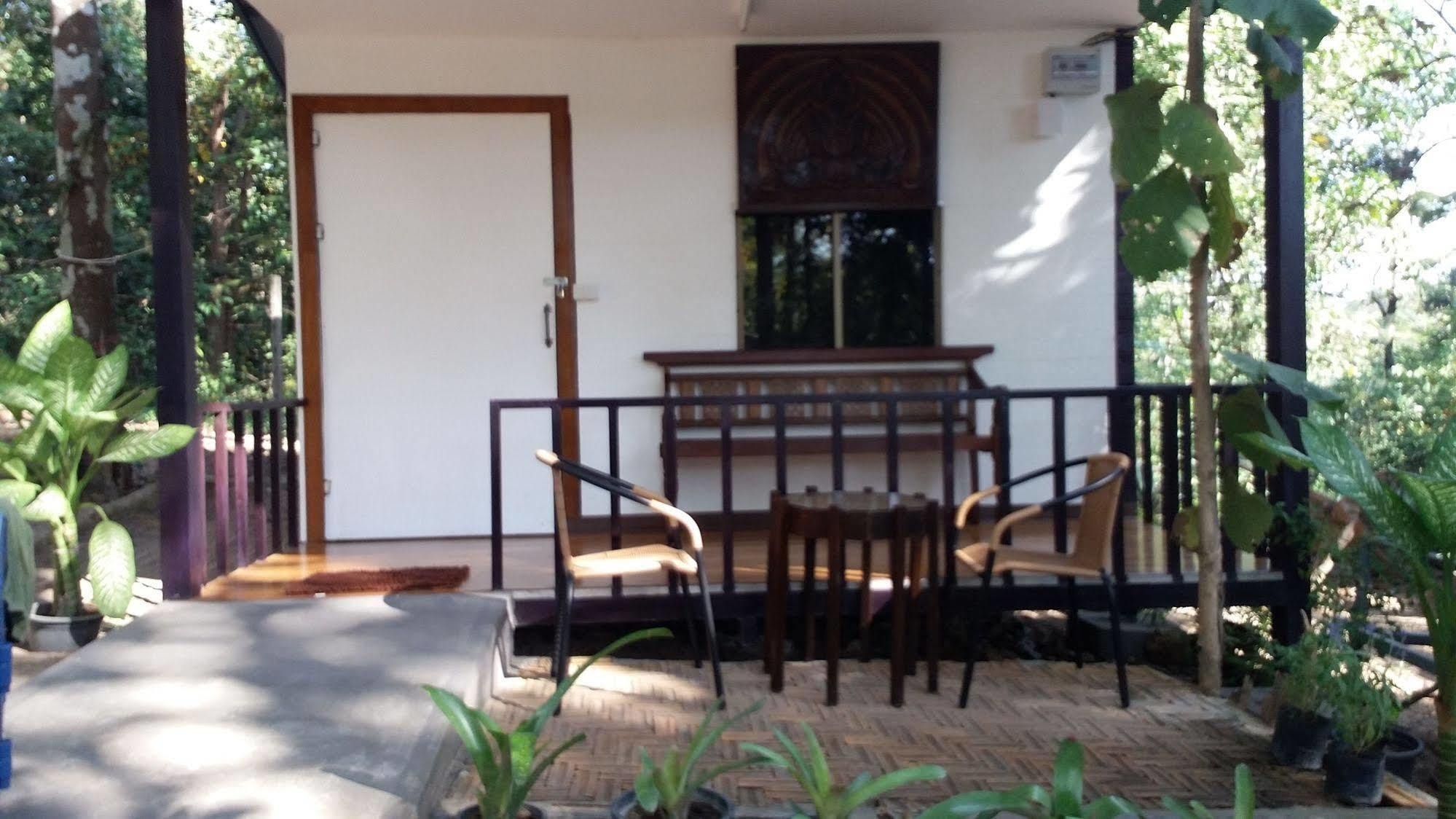 Golden Teak Homestay Mae Rim Exterior photo